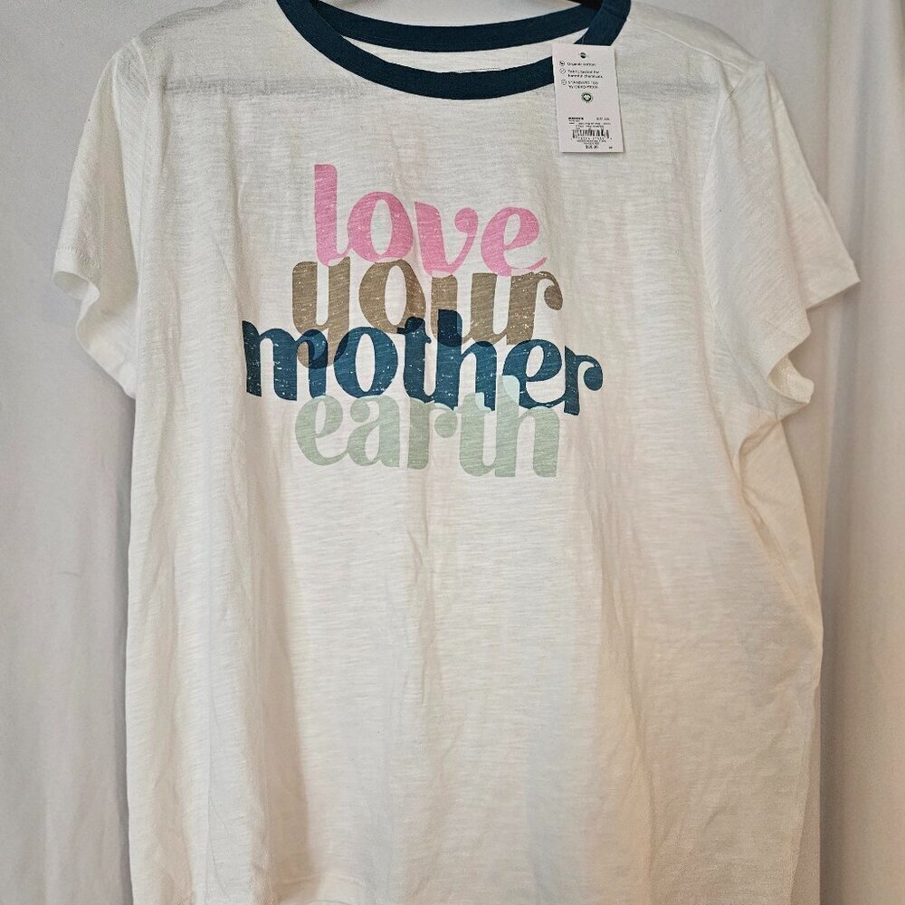 NWT XXL Love your‎ mother Earth white short sleeve T-shirt